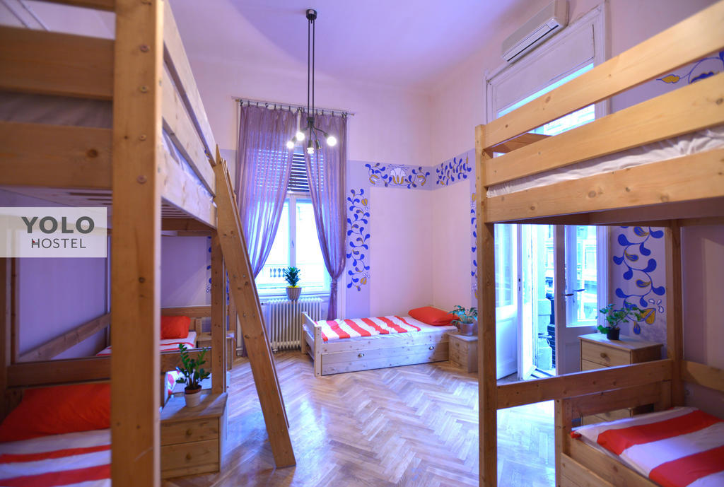 Yolo Hostel Budapest Room photo